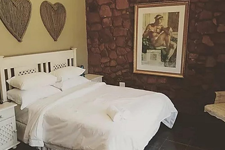 Room 2 of 16