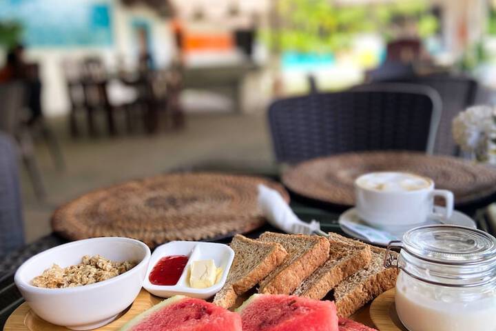 Breakfast/Coffee Service 101 of 120