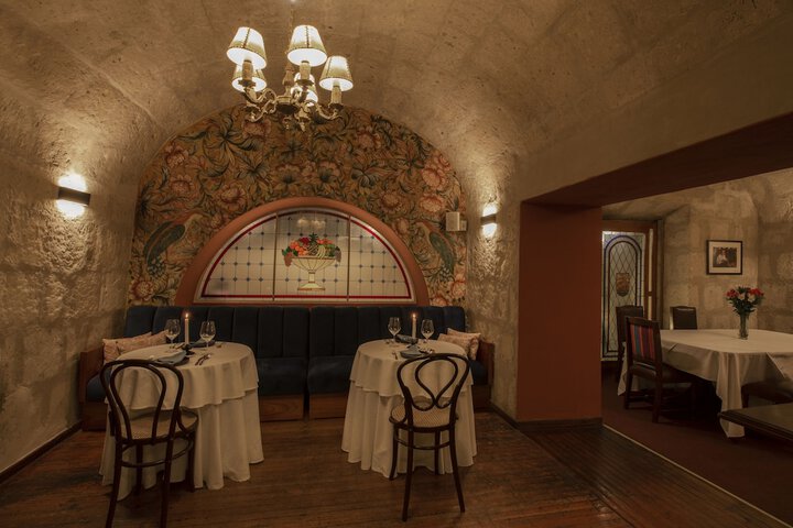Dining 50 of 81