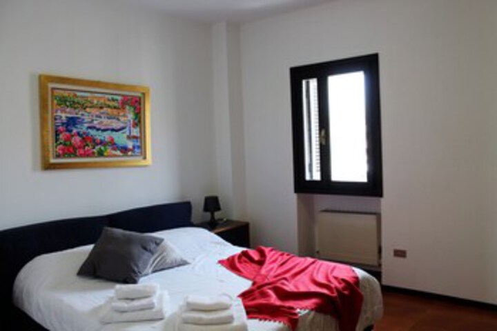 Room 45 of 46