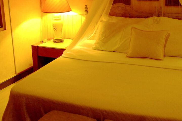 Room 7 of 49
