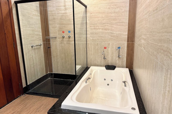 Room 40 of 75