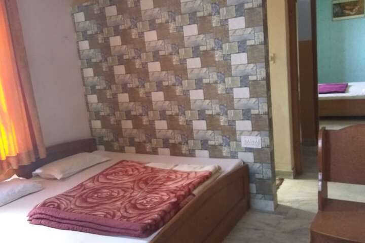 Room 5 of 36