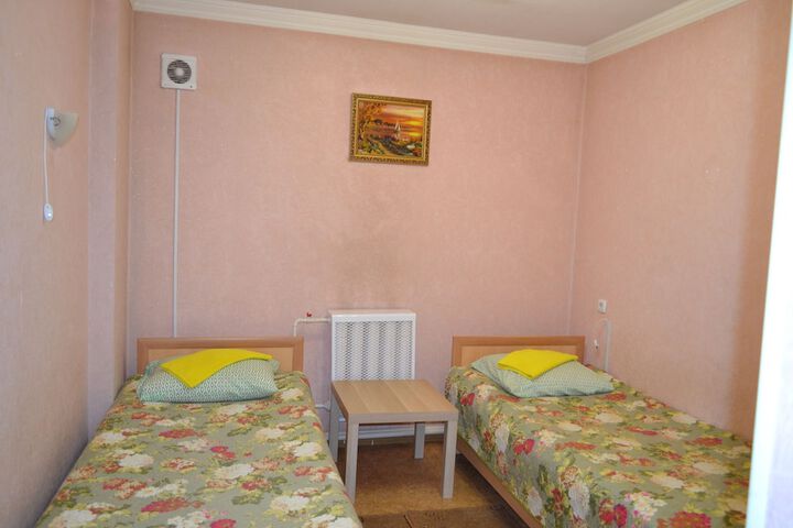 Room 5 of 25
