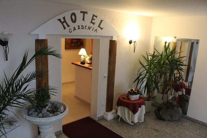 Hotel 67 of 68