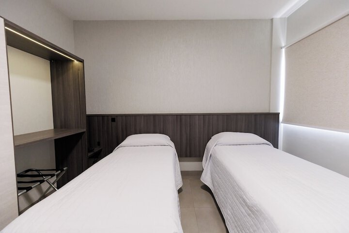 Room 17 of 67