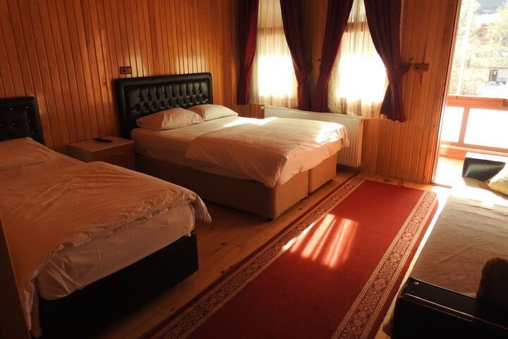 Room 8 of 29