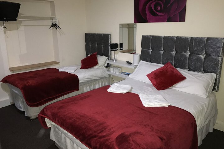 Room 6 of 37