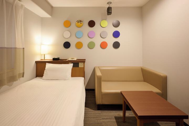 Room 11 of 21