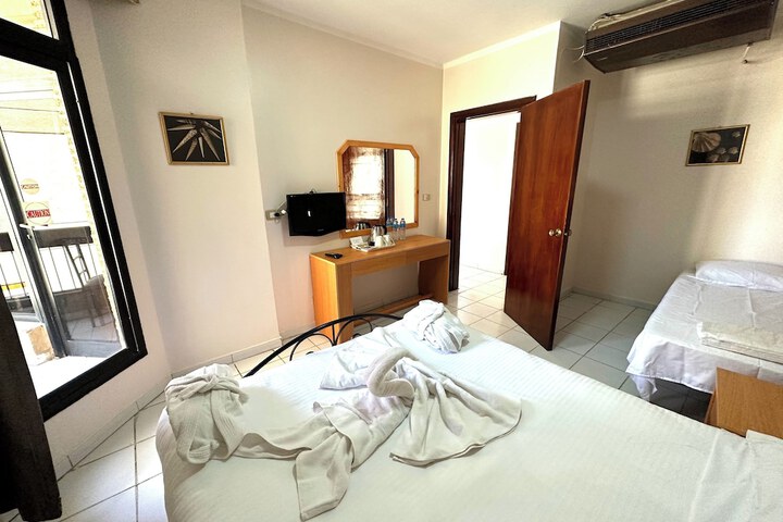 Room 48 of 120