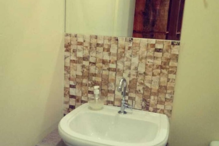 Room 8 of 26