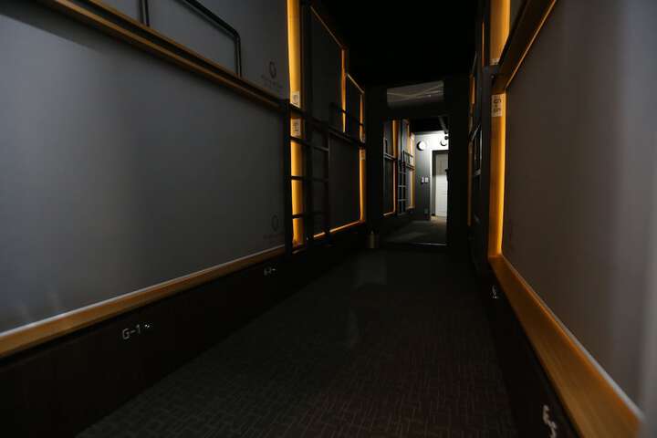 Ballroom/Hall 26 of 38