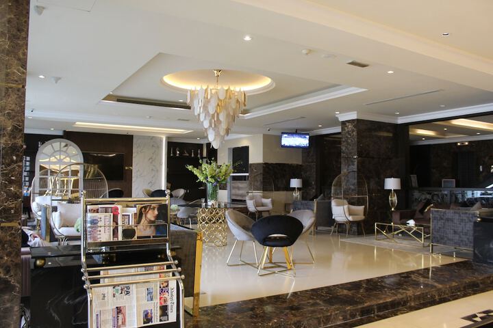 Guest Lobby