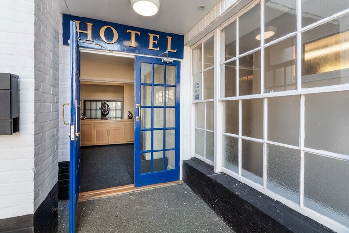 Hotel 87 of 88