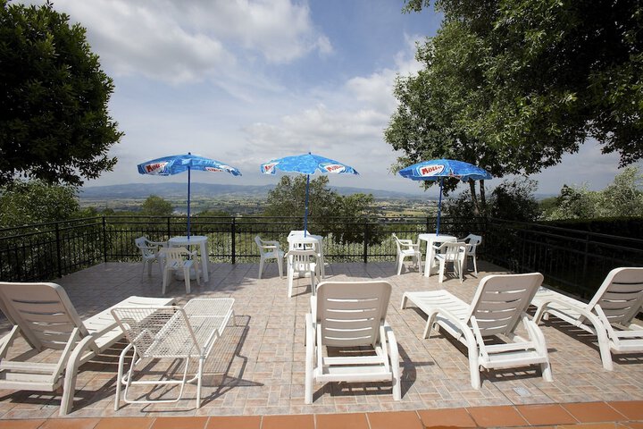 Sundeck 42 of 51