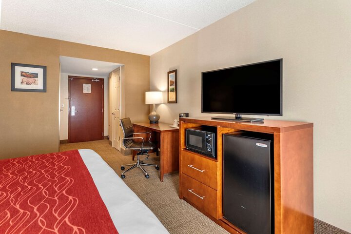 Room 6 of 29