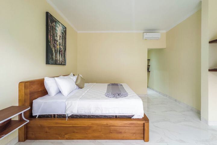 Room 10 of 73