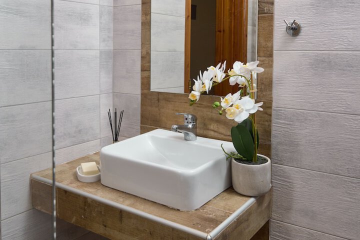 Clean Restrooms
