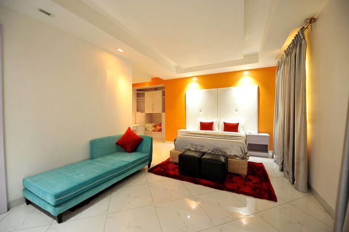 Room 18 of 20