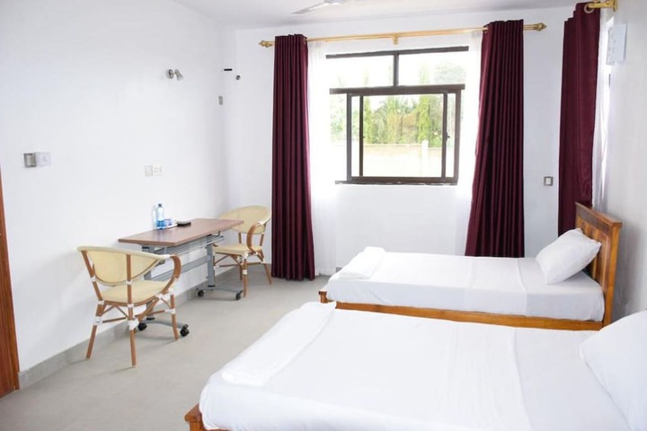 Room 3 of 16