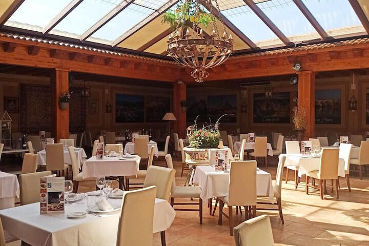 Dining Photos