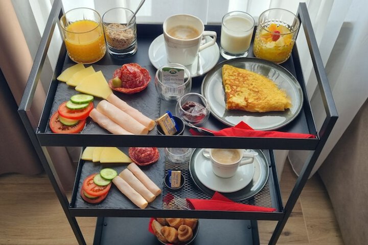 Breakfast/Coffee Service 50 of 60