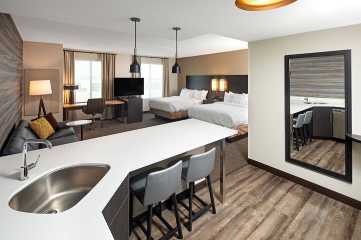 Room 4 of 26