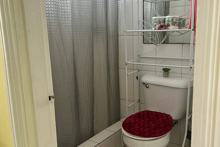 Room 27 of 29