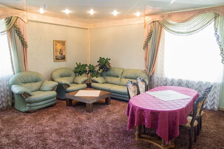 Room 3 of 13