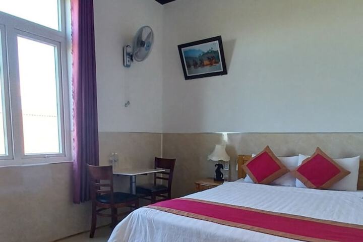 Room 12 of 35