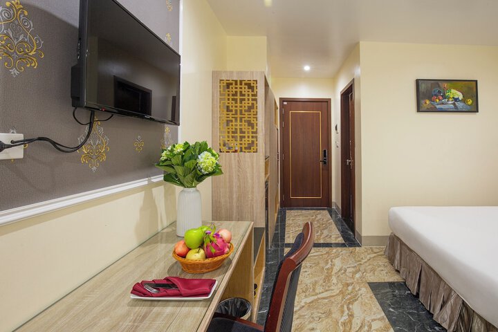 Room 43 of 150