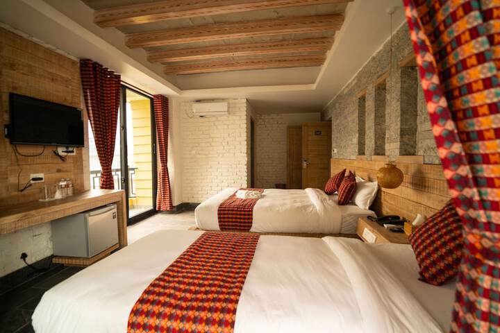 Room 15 of 36