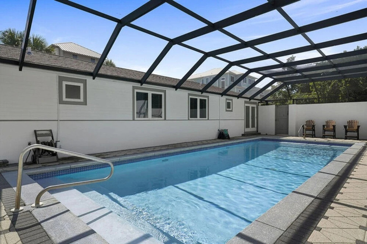Pool 8 of 17