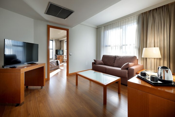 Room 5 of 47