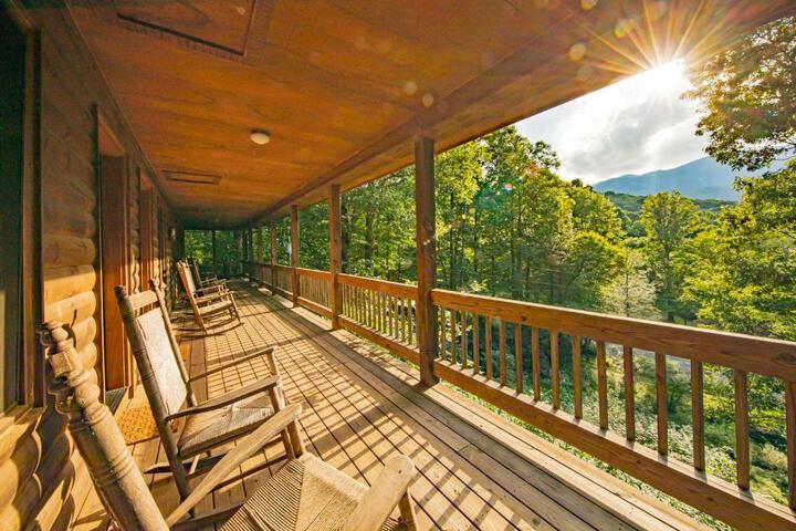 Clear Creek Lodge Handicap Accessible King Room (15 of 41)