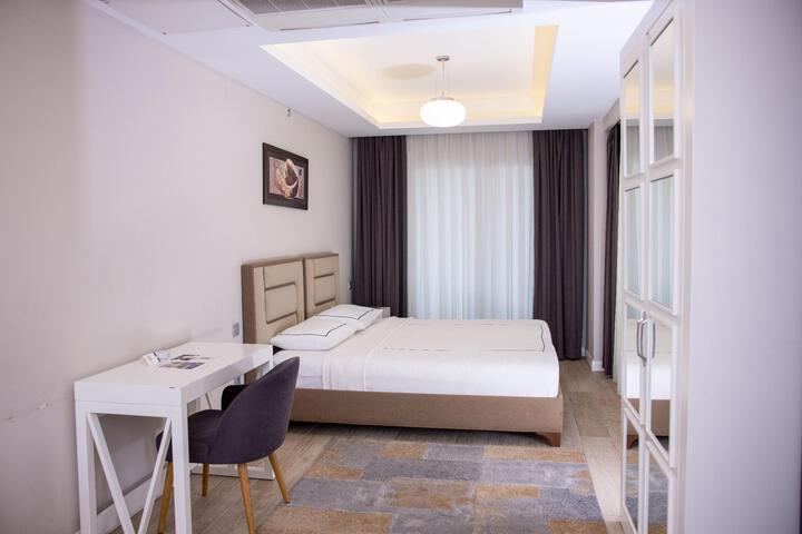 Room 36 of 62
