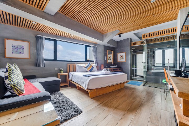 Room 25 of 109
