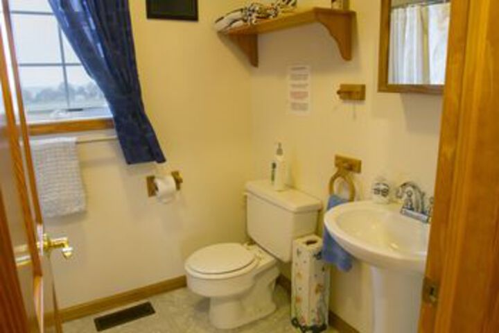 Room 19 of 103