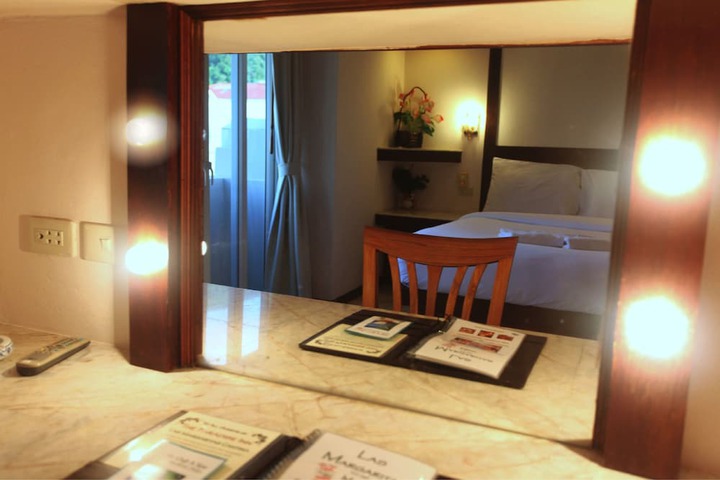 Room 12 of 31