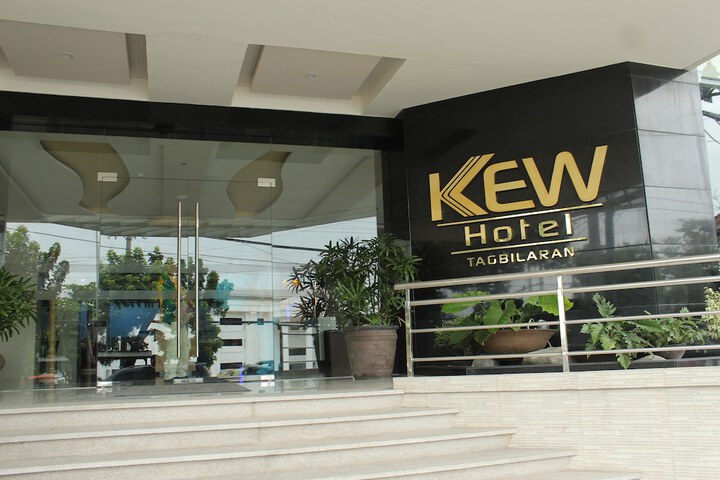 Hotel 62 of 63