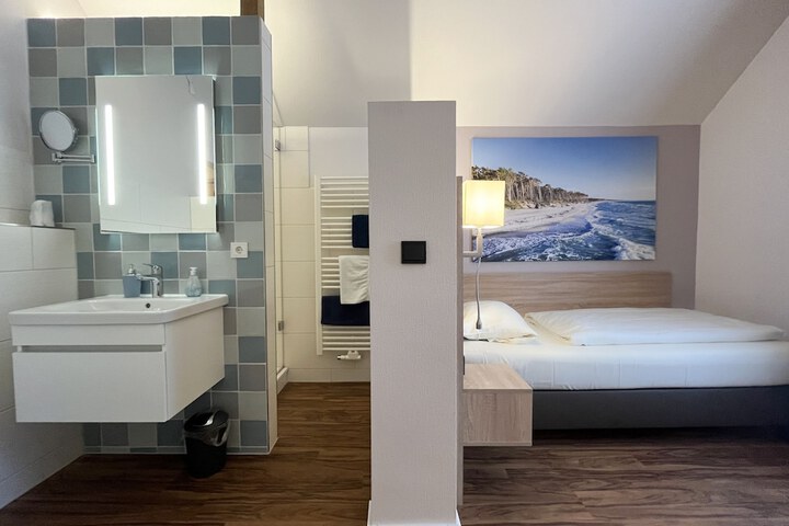 Room 45 of 92