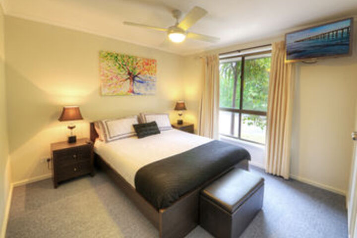 Room 11 of 22