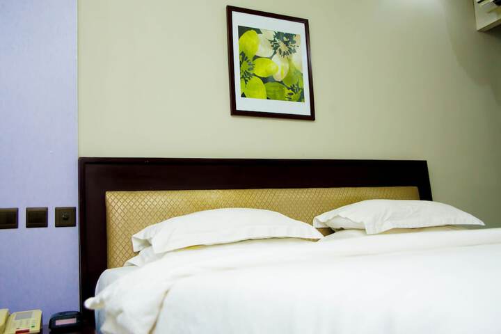 Room 46 of 155