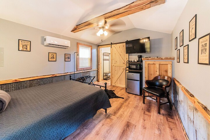 Room 11 of 52