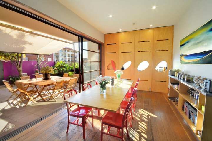 Breakfast area