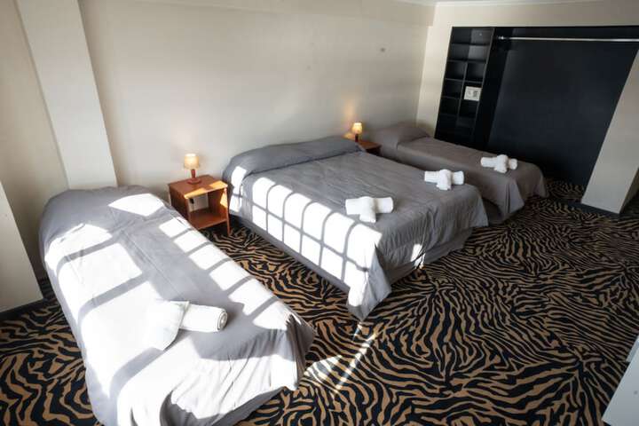 Room 27 of 49