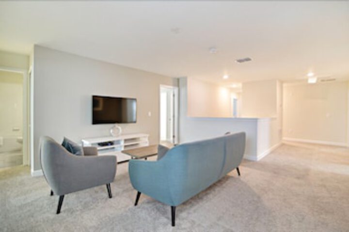Room 16 of 34