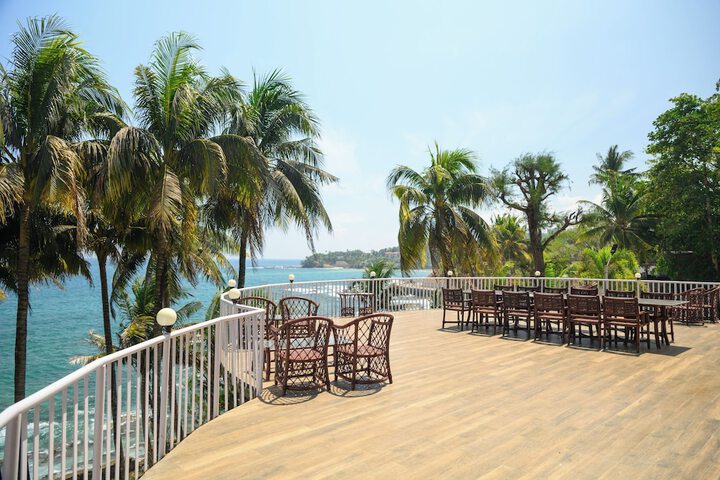 Sundeck 65 of 68