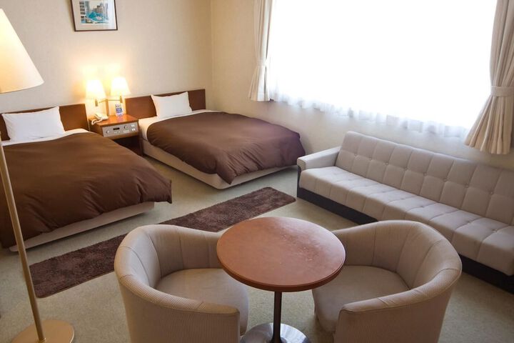 Room 7 of 43