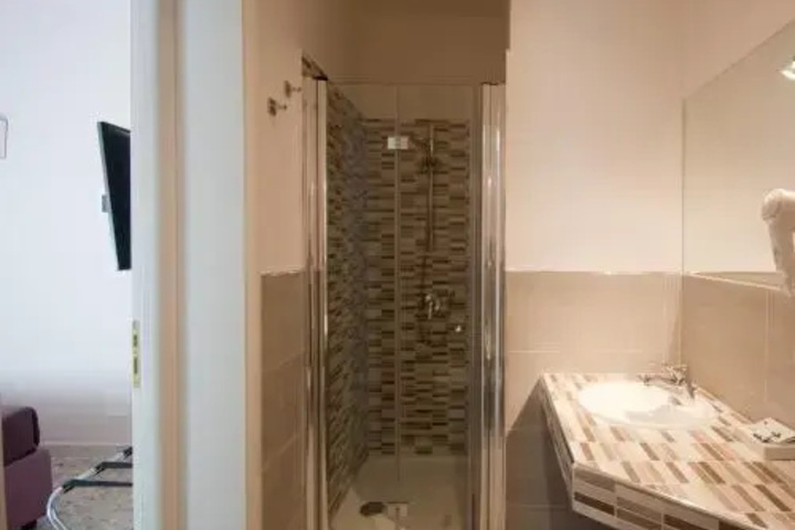 Room 3 of 12
